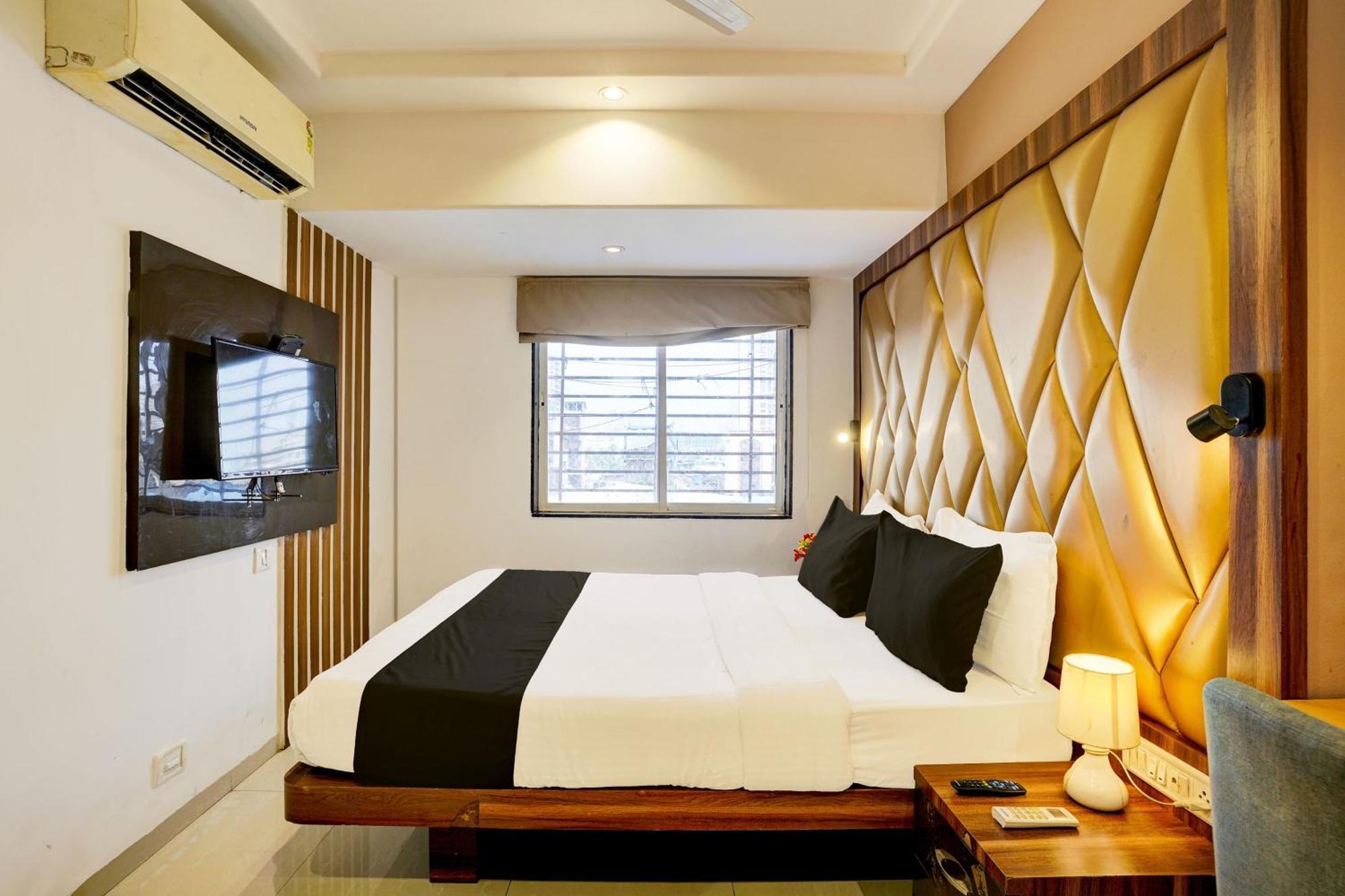 FabHotel Park Palace Mandvi Mumbai Exterior foto